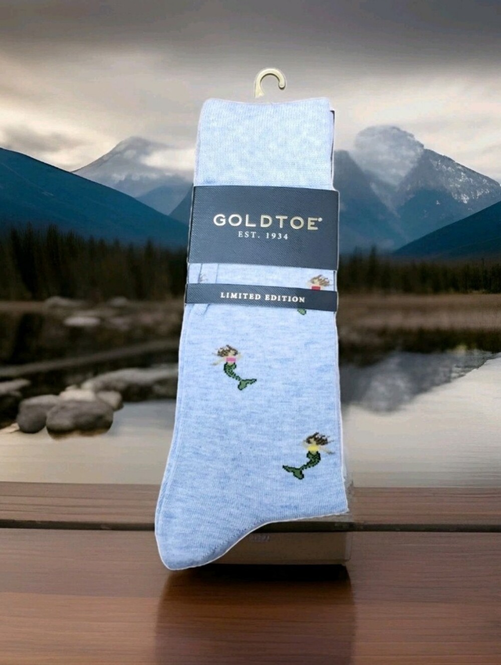 GOLDTOE: MEN'S: LIMITED EDITION SOCKS: MERMAIDS: SURPRISE DOT: 2 PACK: BRAND NEW